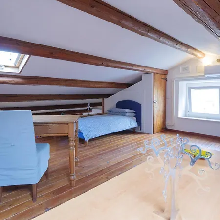 Casa Snomata * Σενιγκάλια