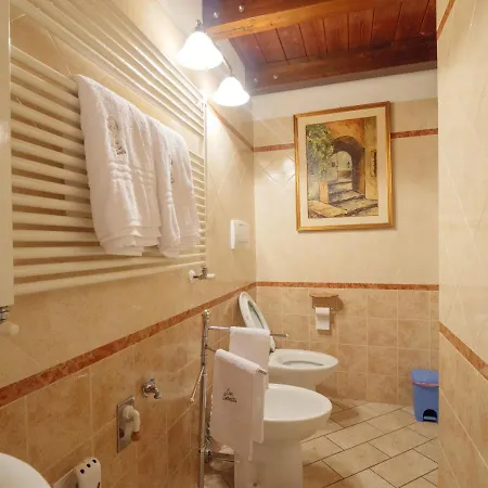 Casa Snomata شقة