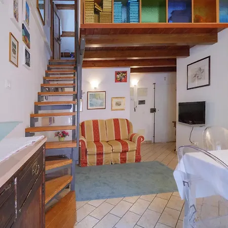 Casa Snomata * Σενιγκάλια