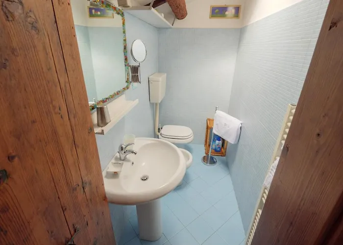 Casa Snomata 西尼加利亚